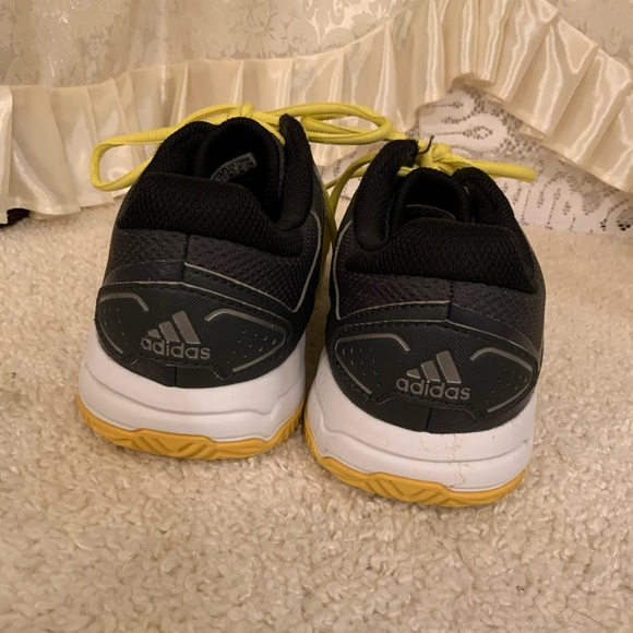 ADIDAS - Picture 7 of 9